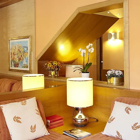Milano Snc Hotel Lanzo D'intelvi
